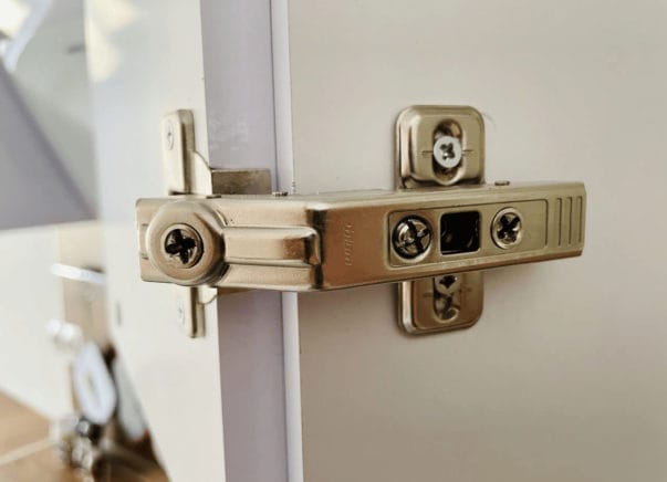 Кухня с барной стойкой Санрайз 1,6х2,4х1,6 м